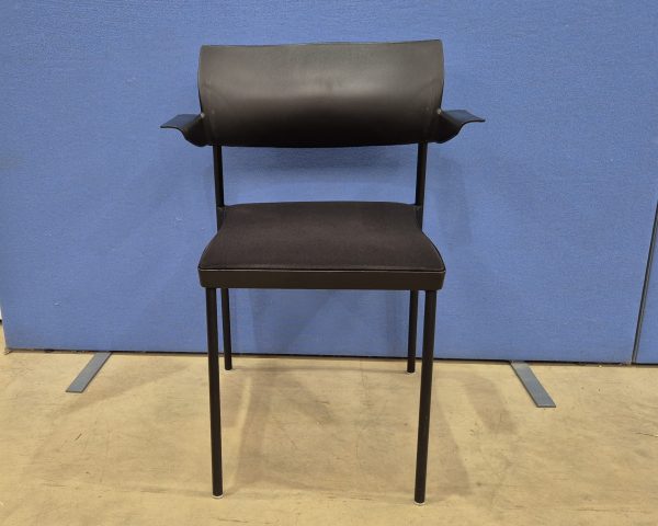 Kinnarps Meeting Chairs with Black Fabric Seat & Arms - Set of 4 - Image 2