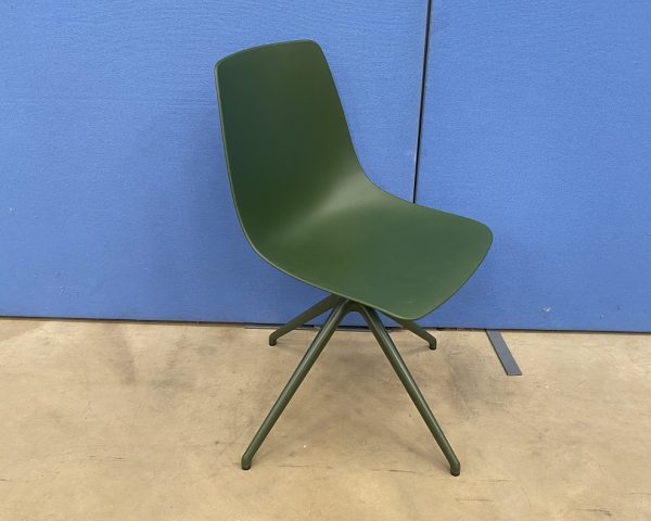 Boss Ola/4 Swivel Chair in Green