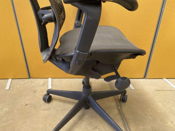 Herman Miller Mirra Chair - Grey Mesh - Multi Functional Arms - Image 8