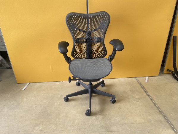 Herman Miller Mirra Chair - Grey Mesh - Multi Functional Arms - Image 3