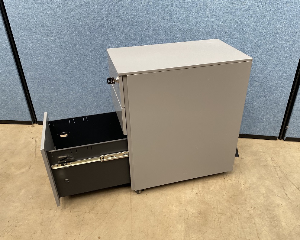 Used Rectangle Desk with Drawers - L1200xD800mm - Image 3