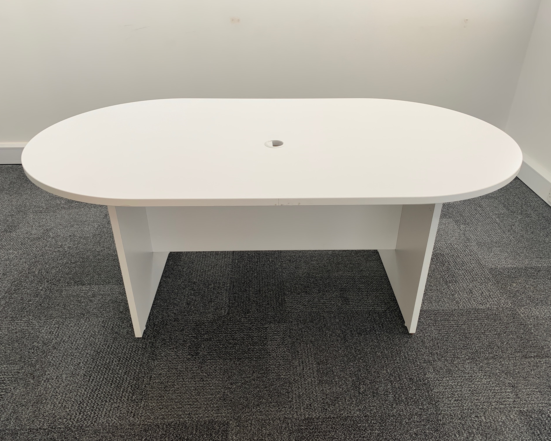 Oval Meeting Table in White with Central Cable Access